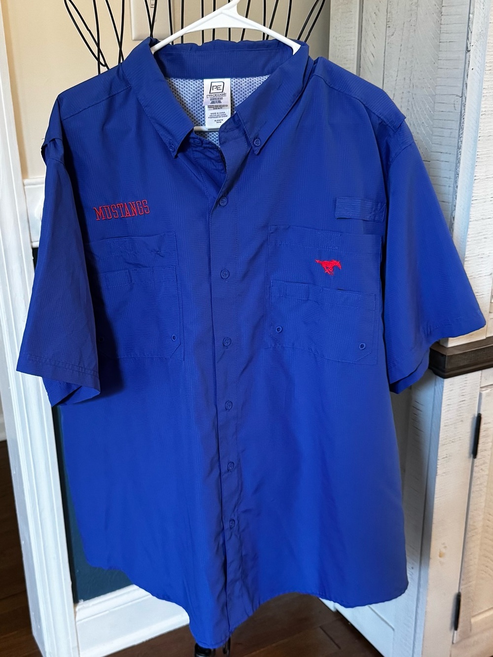 Blue Southern Methodist University SMU Mustangs Short Fishing Button-Up Shirt XL